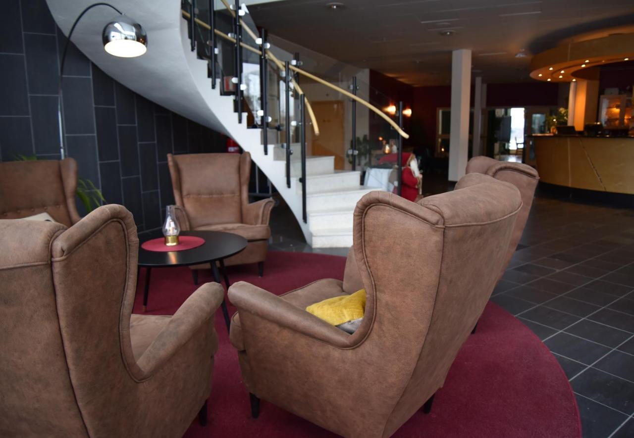 Hotell Arjaeng المظهر الخارجي الصورة